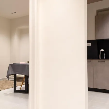 Apartamento Bertola 17, Centrale, Stazione By Happyhostorino Turim